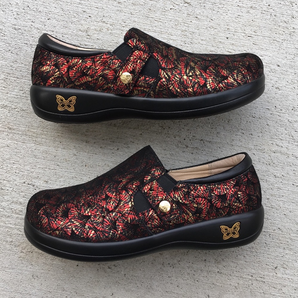 Alegria Kara Style Slipon Shoes Comfort Clogs red gold 8-8.5